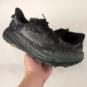 Hoka One One Men's Speedgoat 6 GTX 1155150 BCKT Black Gore-Tex Shoes 9.5 D size