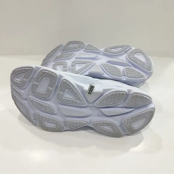 Hoka One One Wide Bondi 8 Women’s Shoes