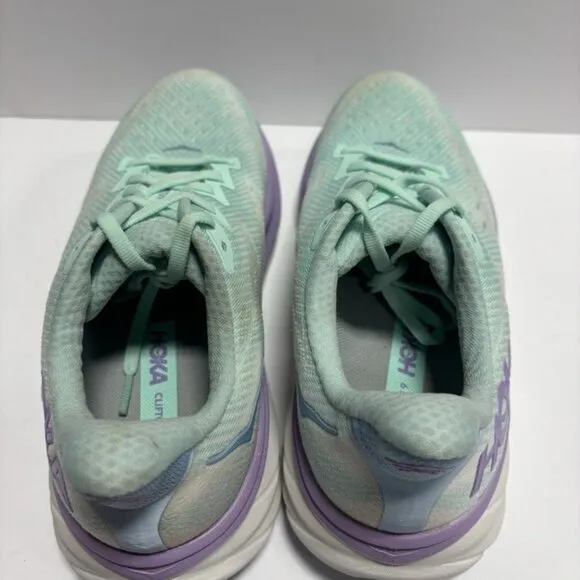 Hoka One One Women’s Clinton 9 Running Shoes, Size 9.5 Wide