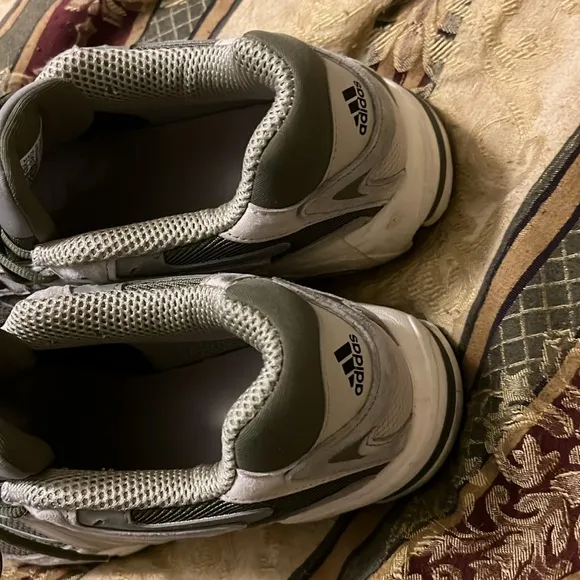 🔥HOT adidas Response CL Army Green Silver Pebble RUNNERS