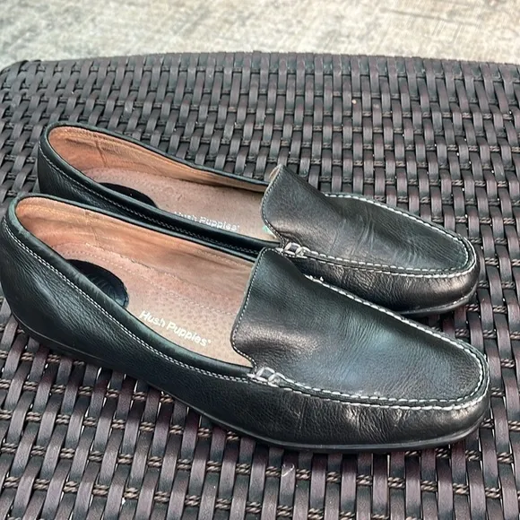 Hush Puppies 11 Black Leather Casual Loafer Women’s Comfort Shoes