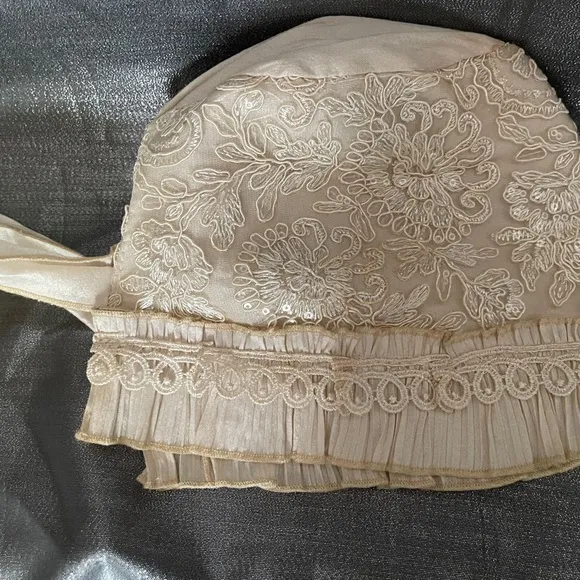 Increible Beautiful Baptism Gown , hand embroidery✨✨✨