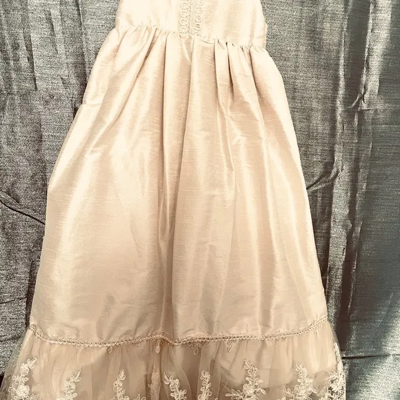 Increible Beautiful Baptism Gown , hand embroidery✨✨✨