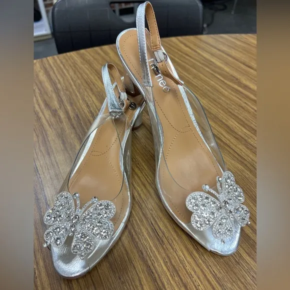 J Renee Kerensa Rhinestone Butterfly Silver Lame Metallic Clear Prom Pumps Shoes