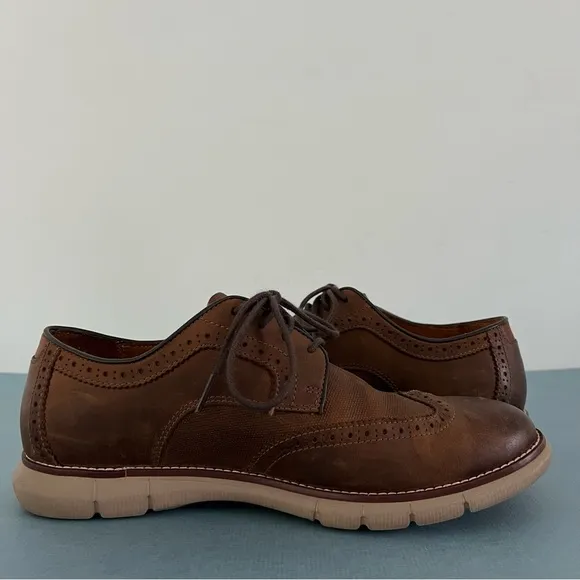 Johnston &amp; Murphy Holden Embossed Brown Leather Oxford Wingtip Dress Shoes