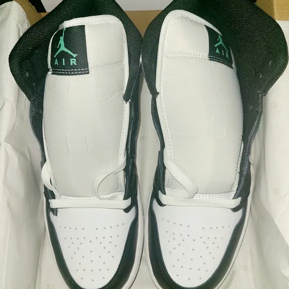 Jordan 1 Mid Mens Shoes