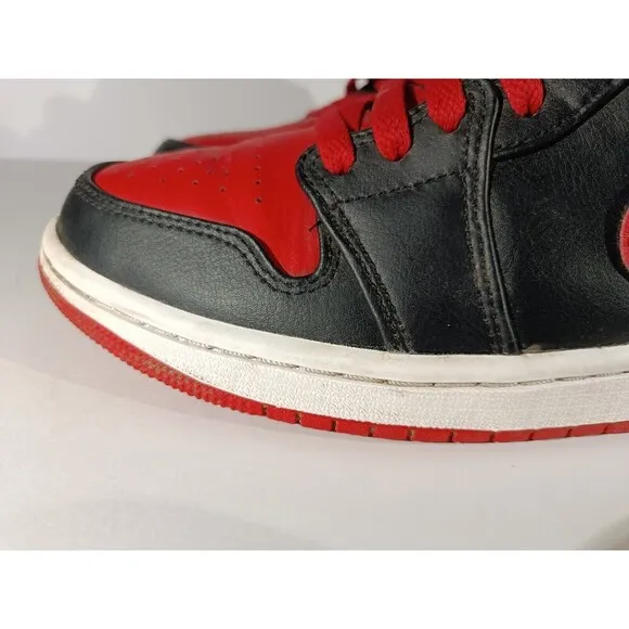 Jordan 1 Mid Shoes Men's Size 7.5 Red Alternate Bred