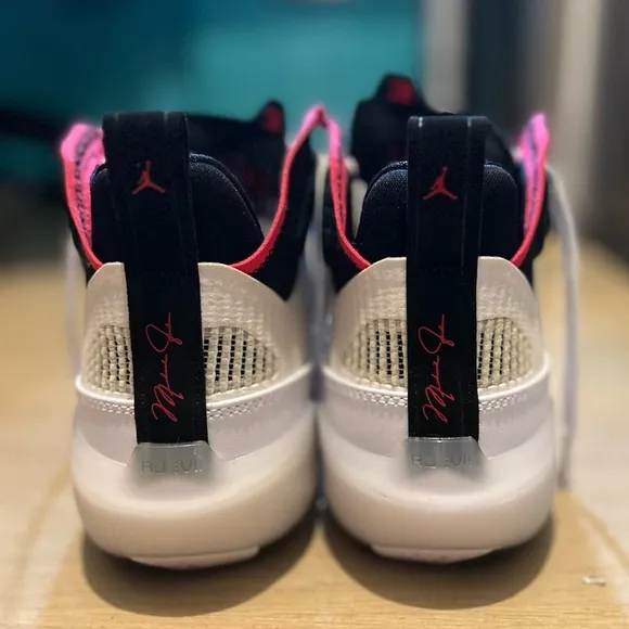 Jordan Kids' Grade School Air Jordan XXXVII Basketball Shoes