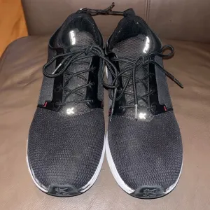 Kuru Atom Shoes Size 12 Wide Black