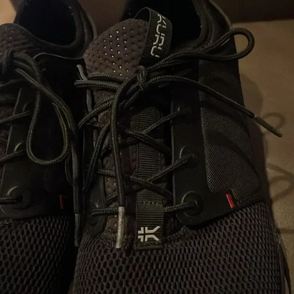 Kuru Atom Shoes Size 12 Wide Black