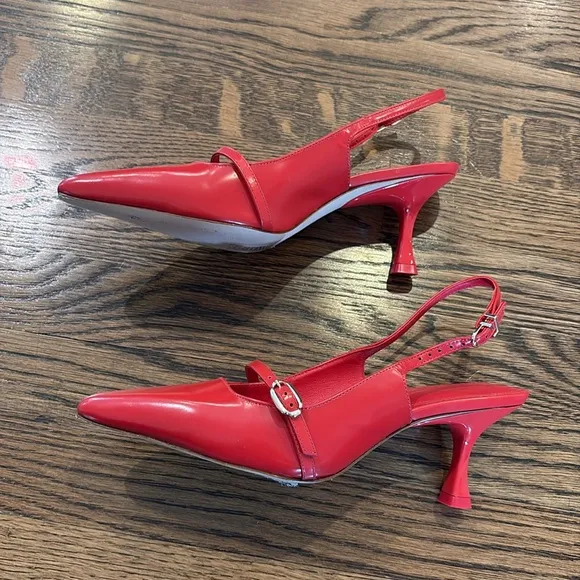 Larroude Ines Red Slingback Heels, 7.5, cloud memory foam