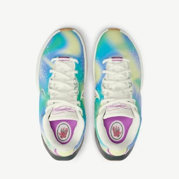 LEBRON XXI SE &quot;MOVIE NIGHT&quot; YOUTH SIZE 6.5 NEW MULTI-COLOR