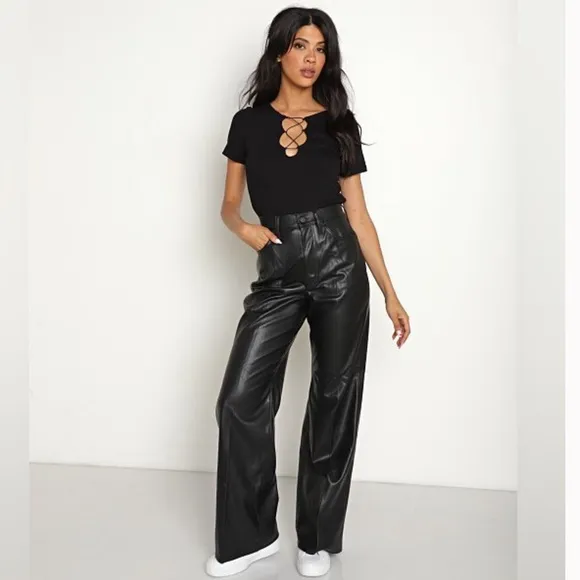 LEVI’S 70’s High Flare Faux Leather Jean Pants Black size 34