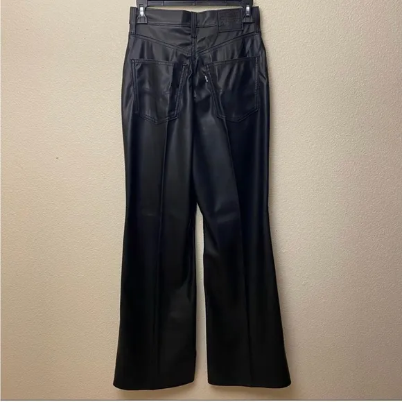 LEVI’S 70’s High Flare Faux Leather Jean Pants Black size 34