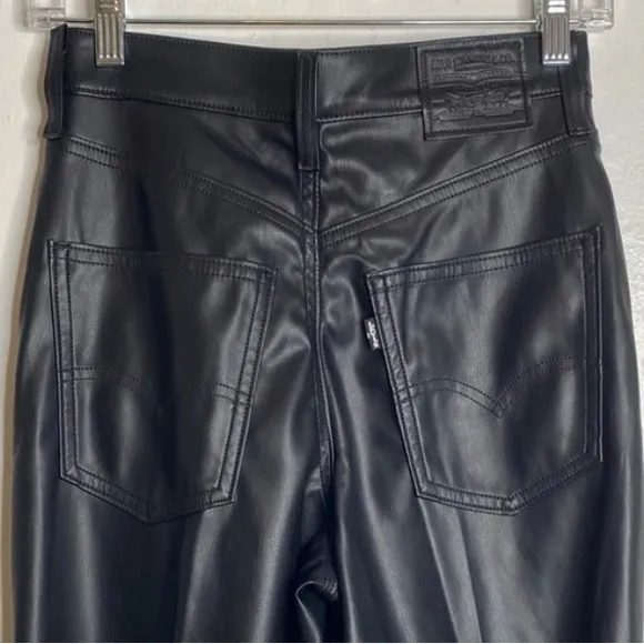 LEVI’S 70’s High Flare Faux Leather Jean Pants Black size 34
