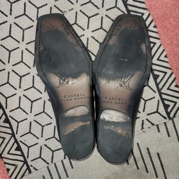 LOUNGE by MARK NASON ENCLAVE LOAFER w CELTIC CROSS LEATHER SZ 9.5