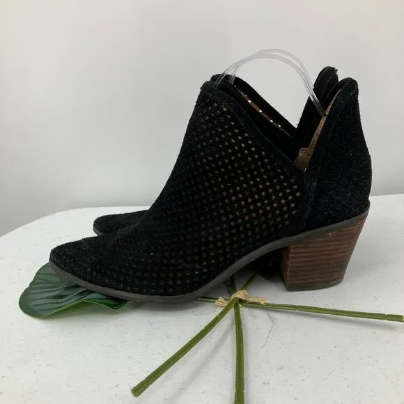 Lucky Brand Black Perforated Suede Larna Pull On Block Heel Ankle Bootie Shoes
