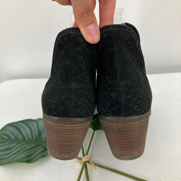 Lucky Brand Black Perforated Suede Larna Pull On Block Heel Ankle Bootie Shoes