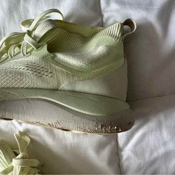 Lululemon Chargefeel Mid Womens Workout Shoe