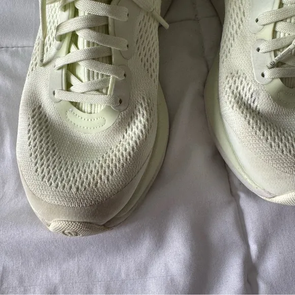 Lululemon Chargefeel Mid Womens Workout Shoe