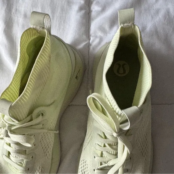 Lululemon Chargefeel Mid Womens Workout Shoe