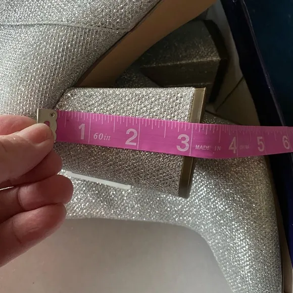 MADDEN GIRL sparkly silver heeled boots with side zips🤩( easy on/easy off)🤩