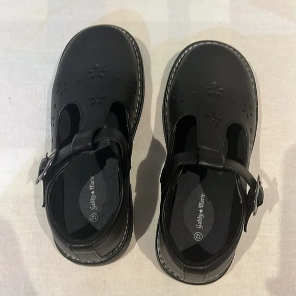 Mary Jane school shoes NEW