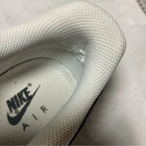 Mens 9 Nike Air Force 1 Low 20 21 07 White Black Pebbled Leather CT2302-100 Used