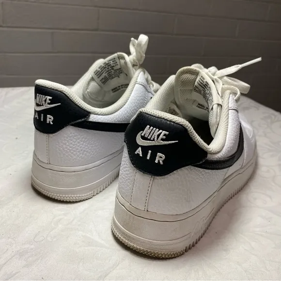 Mens 9 Nike Air Force 1 Low 20 21 07 White Black Pebbled Leather CT2302-100 Used