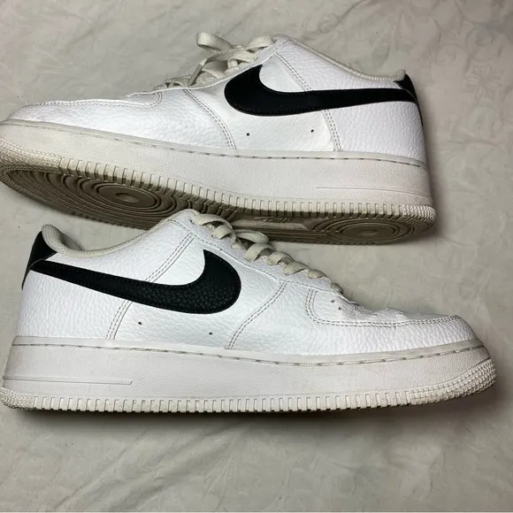 Mens 9 Nike Air Force 1 Low 20 21 07 White Black Pebbled Leather CT2302-100 Used