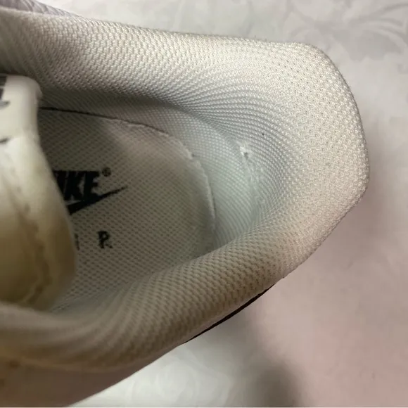 Mens 9 Nike Air Force 1 Low 20 21 07 White Black Pebbled Leather CT2302-100 Used