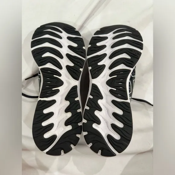 Men’s asic gel shoes