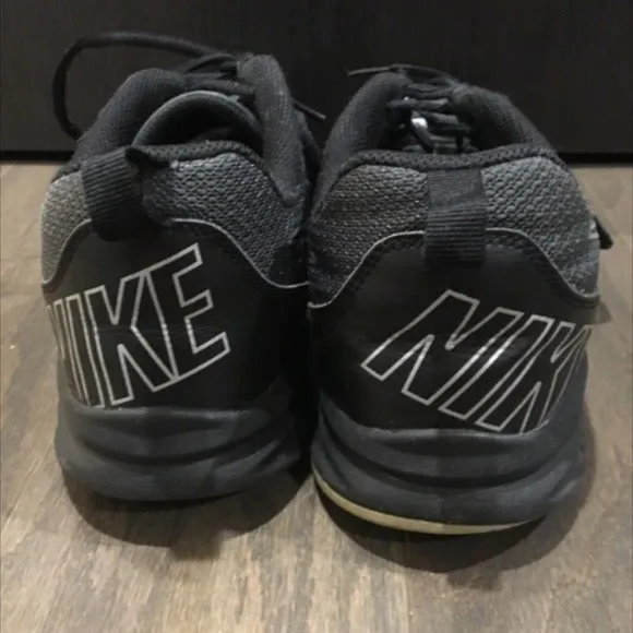 Mens Black and Gray Nike Training Sneakers Shoes