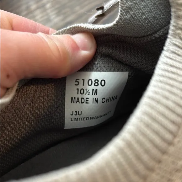 Men’s FJ Golf Shoes with Lace-Up Design and Cushioned Soles