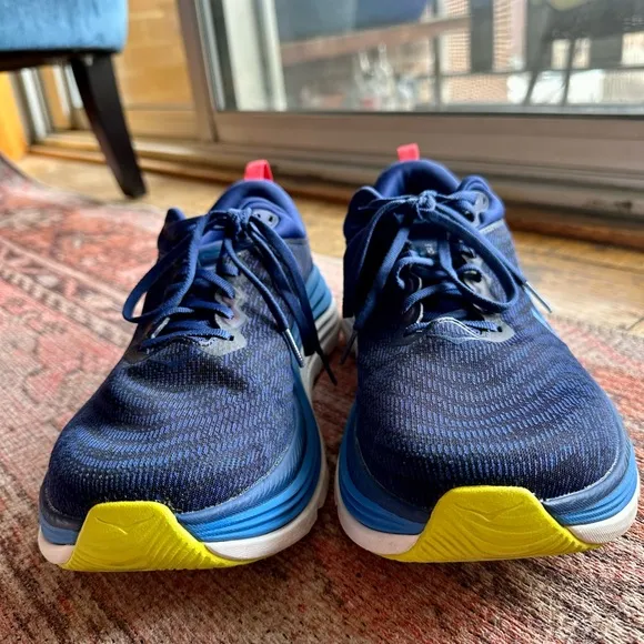 Men’s HOKA Gaviota 5, size 9.5 Wide