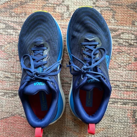 Men’s HOKA Gaviota 5, size 9.5 Wide
