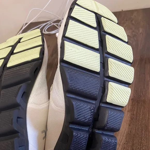 Men’s on cloud shoes