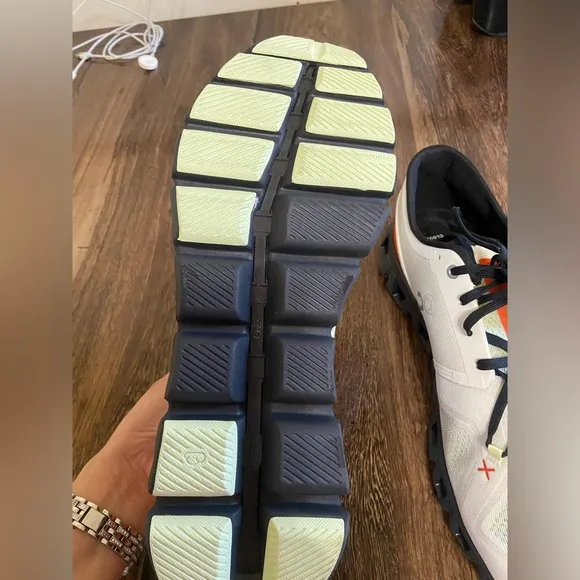 Men’s on cloud shoes