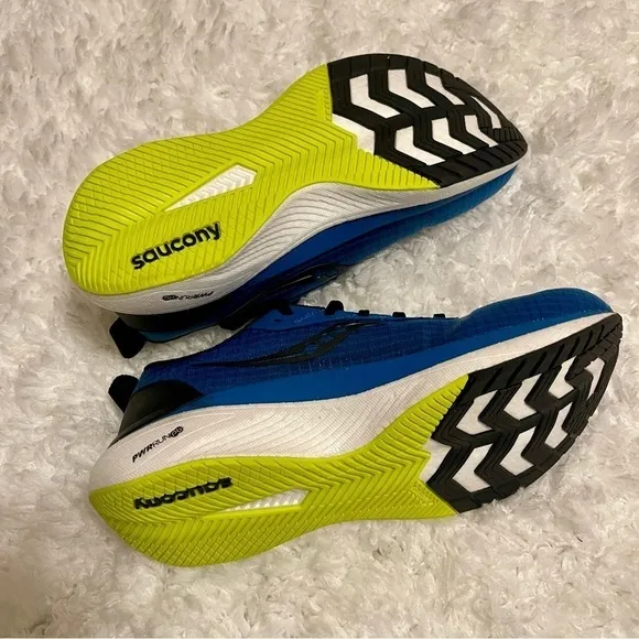 Men’s Saucony Freedom Crossport Shoes. Sz. 10.5 NEVER WORN