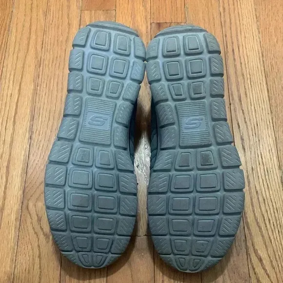 Men’s Skechers Summits Forrader Running Shoes With  Memory Foam Size 9 EUC