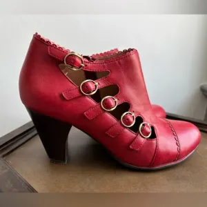Miz Mooz Red Booties Sz 8.5 ❤️