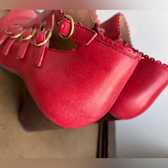 Miz Mooz Red Booties Sz 8.5 ❤️