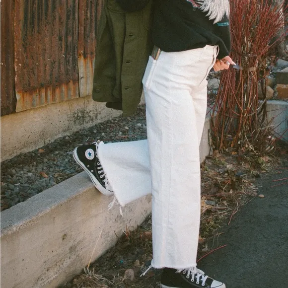 Mother swooned crop ankle gray white jeans in size 25