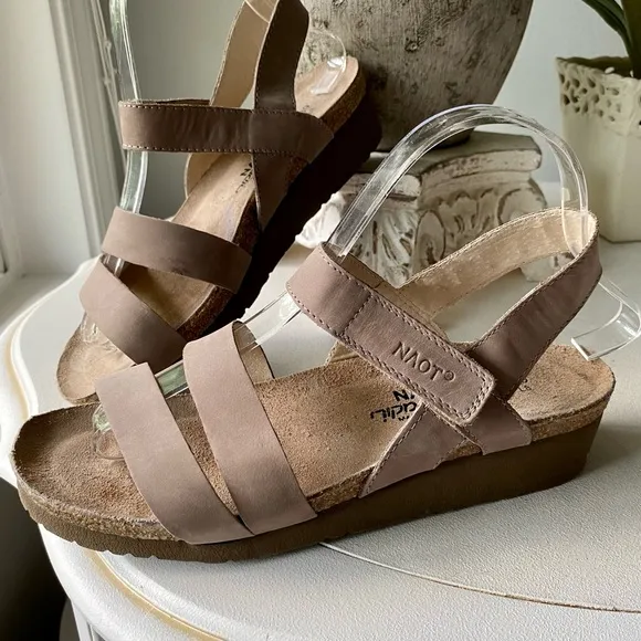 Naot ‘Kayla’ Wedge Sandal N4363 Handmade in Israel 39 EU / 8 US Stone Nubuck