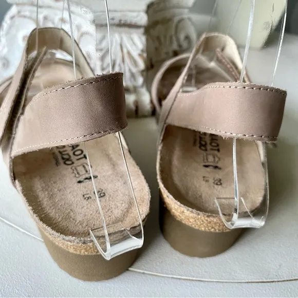 Naot ‘Kayla’ Wedge Sandal N4363 Handmade in Israel 39 EU / 8 US Stone Nubuck
