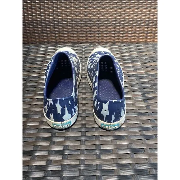 Native Jefferson shoes Kids size 3
