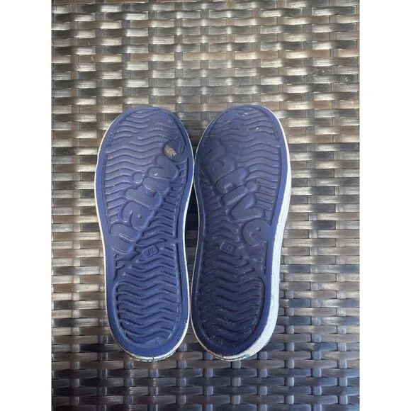 Native Jefferson shoes Kids size 3