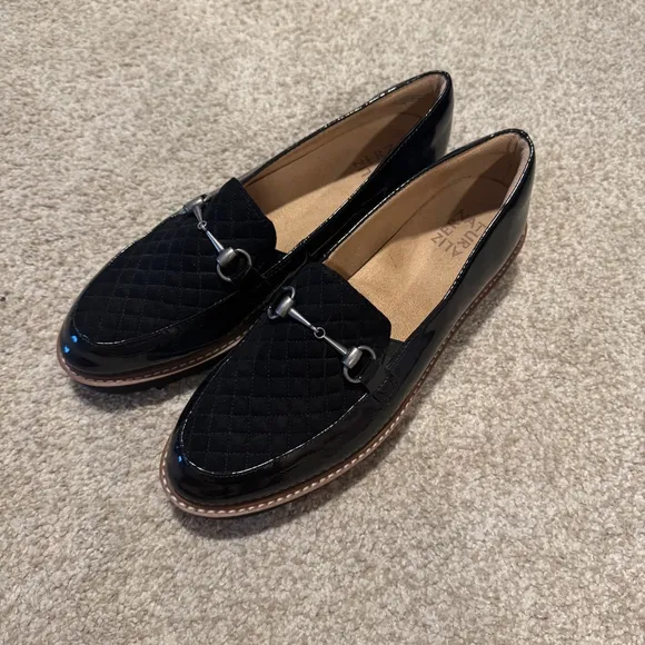 Naturalizer Edina 11 Wide Black Patent Leather Slip-On Horsebit Loafer Shoes