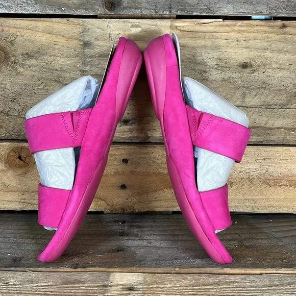 Naturalizer Genn-Drift Sandal - Fuchsia - 6 Wide - New without box