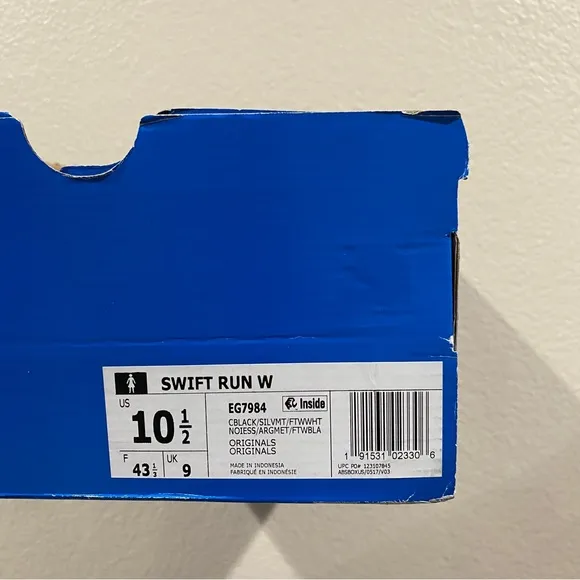 NEW! adidas Swift Run Women's Shoes Size 10.5 EG7984